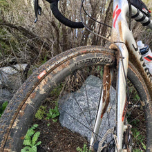 Load image into Gallery viewer, IRC Marbella Tire - 700 x 28, Tubeless, Folding, X-Guard Sidewall Protection
